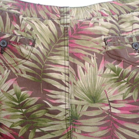 Caribbean Joe Tropical Palm Capri Shorts 14 - Picture 4 of 5